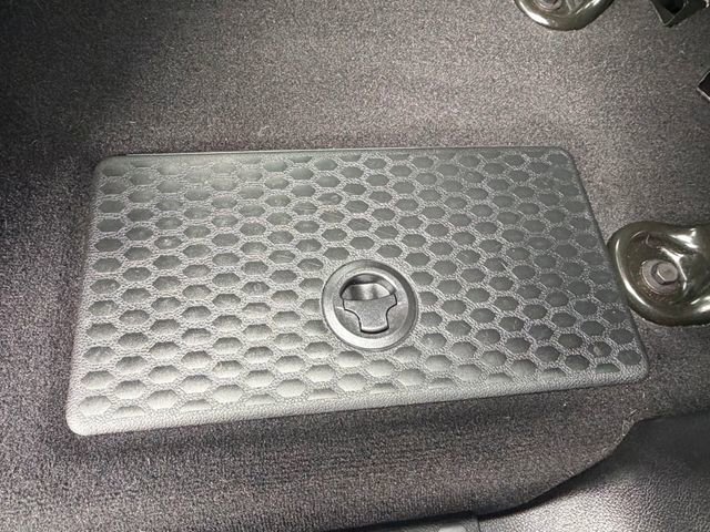 Used 2018 RAM 3500 Tradesman w/ Chrome Appearance Group image 24