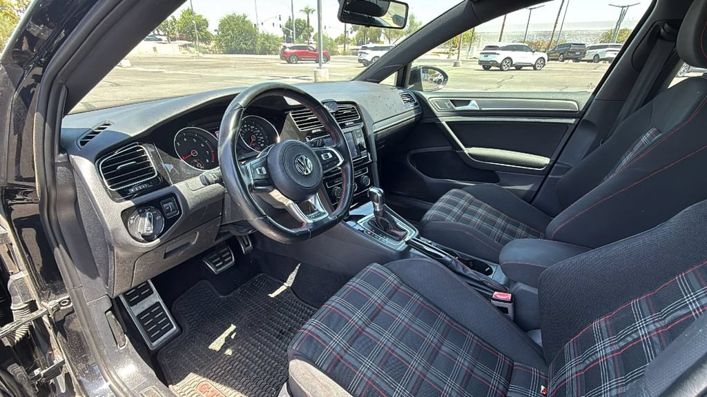 Used 2018 Volkswagen GTI S FWD image 14