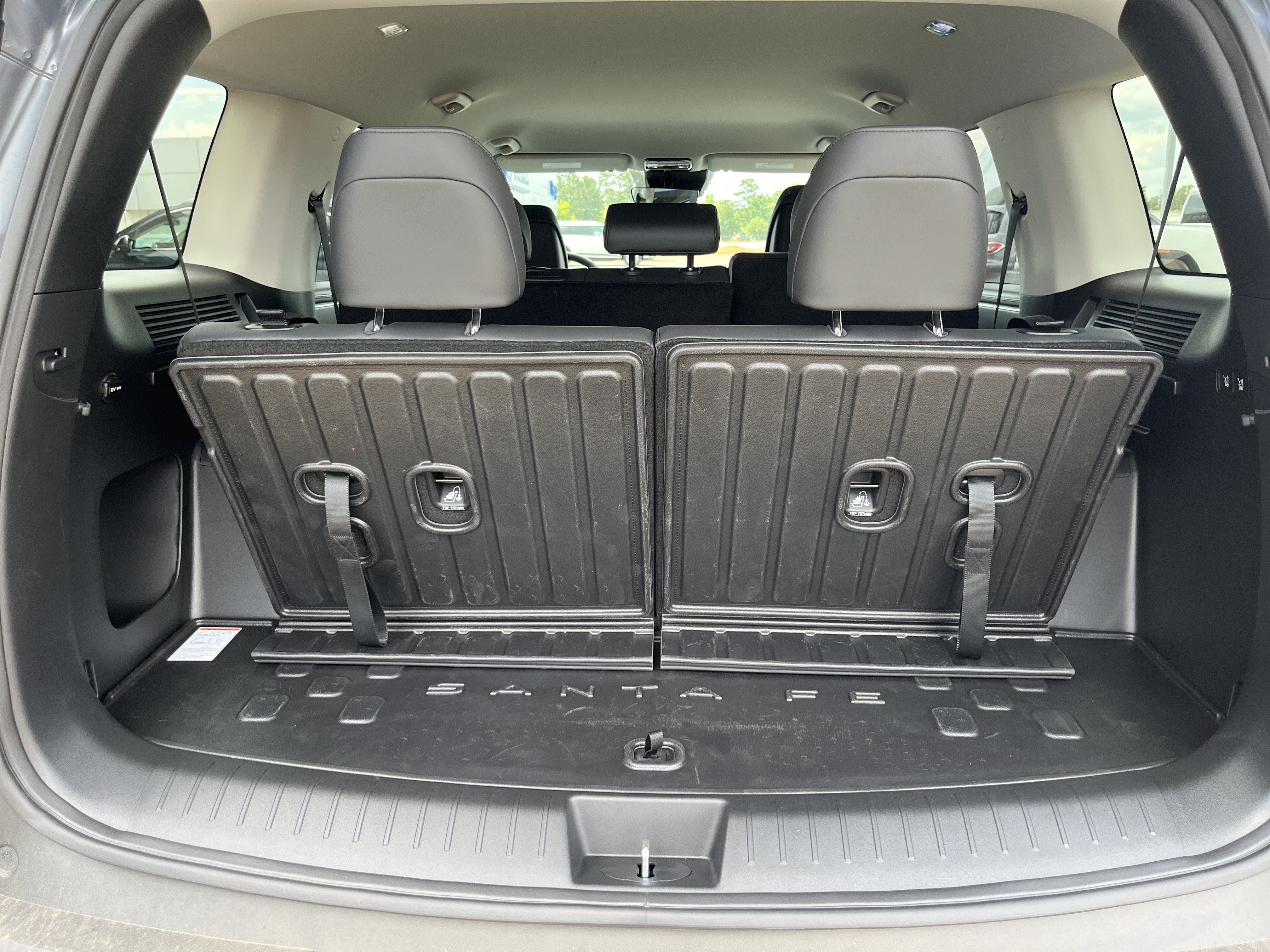 Used 2026 Hyundai Santa Fe SEL FWD image 15