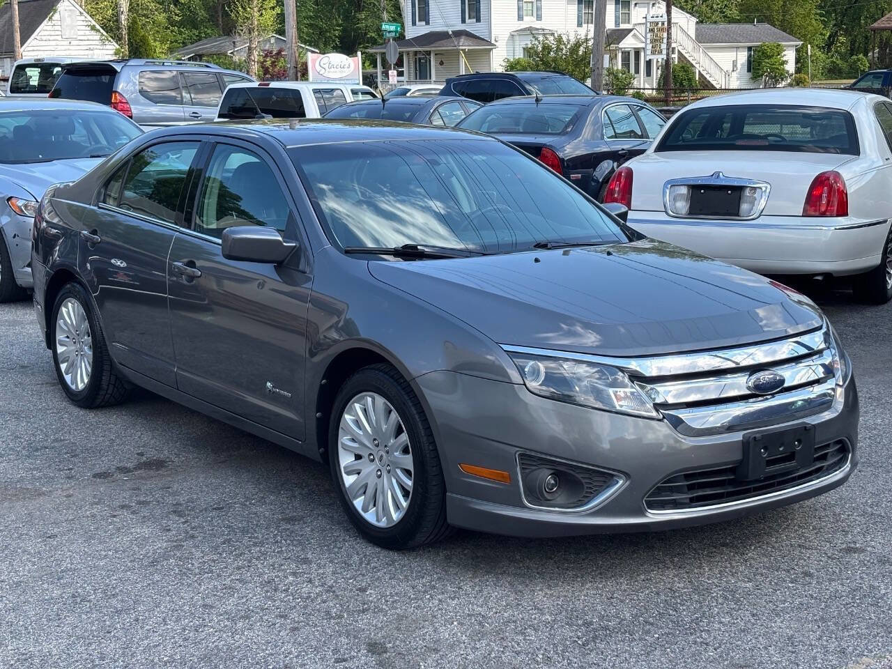 Used 2010 Ford Fusion Hybrid FWD image 3