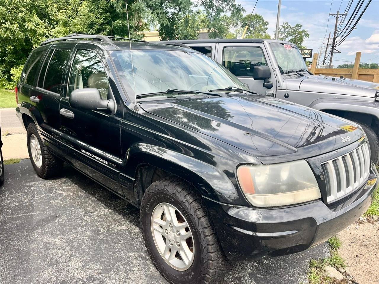 Used 2004 Jeep Grand Cherokee Laredo AWD/4WD image 17
