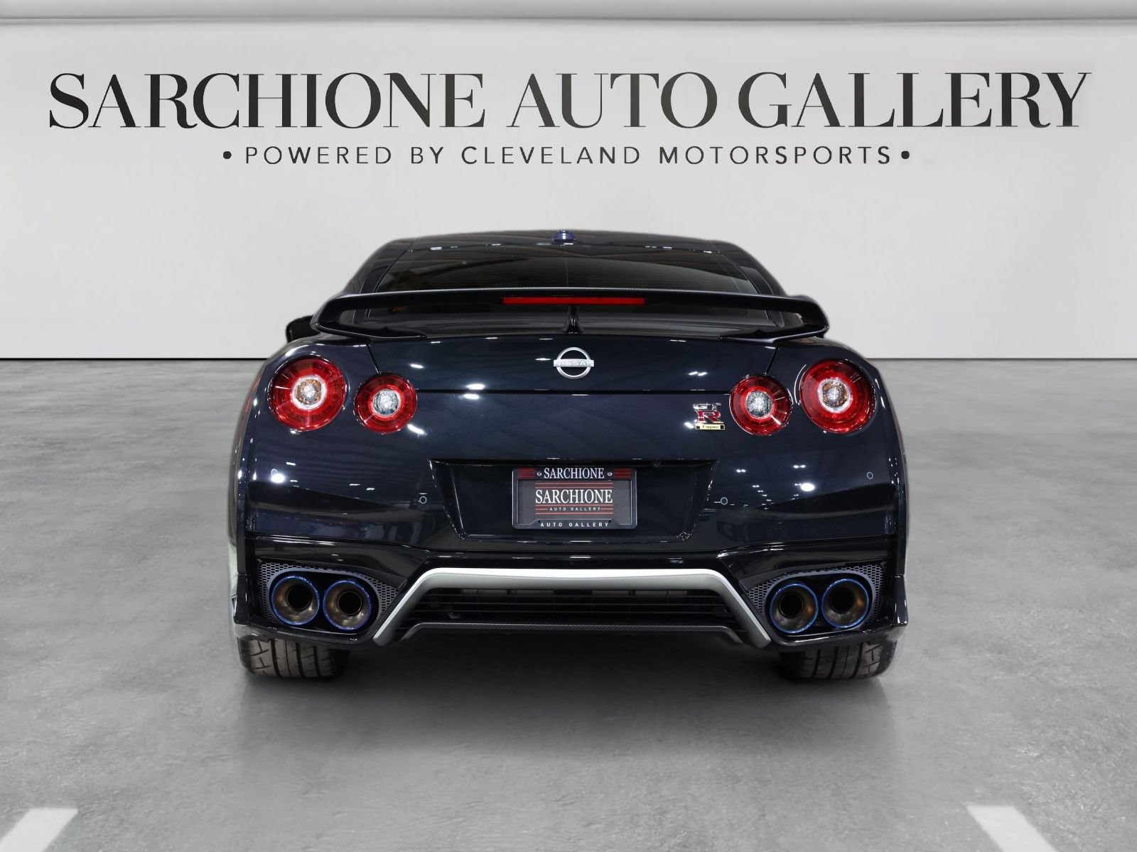 Used 2021 Nissan GT-R Premium AWD/4WD image 16