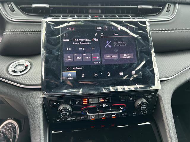 New 2025 Jeep Grand Cherokee Altitude image 12