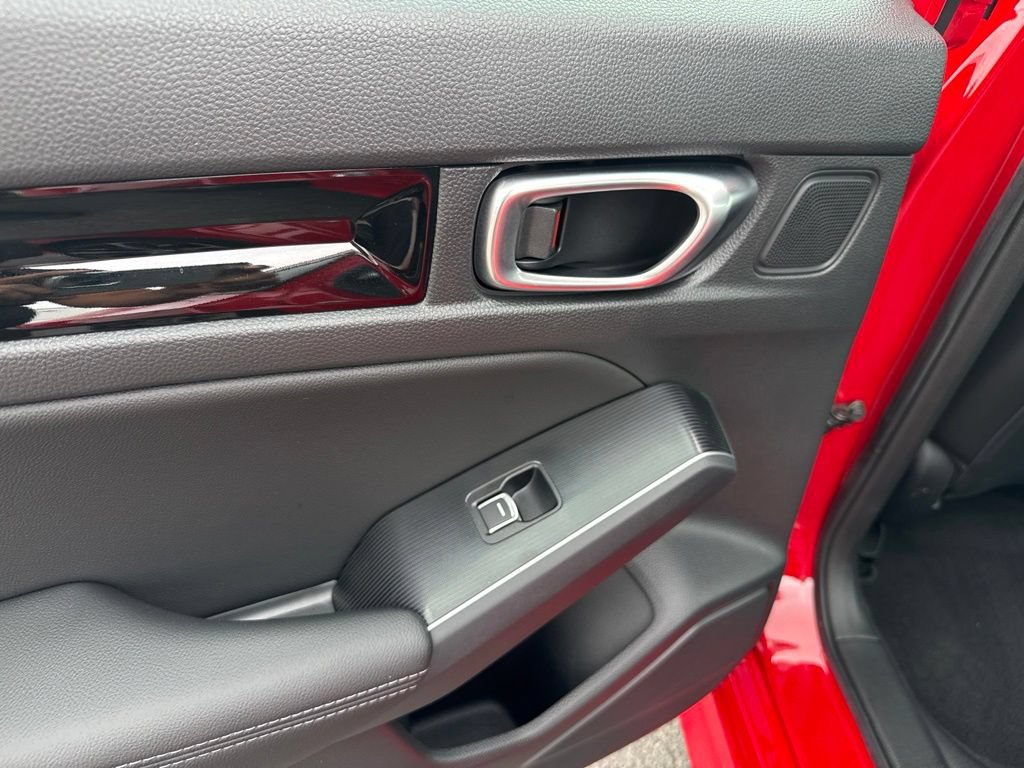 Used 2023 Honda Civic Touring image 30