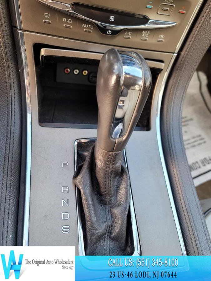 Used 2015 Lincoln MKX AWD w/ Equipment Group 102A image 17