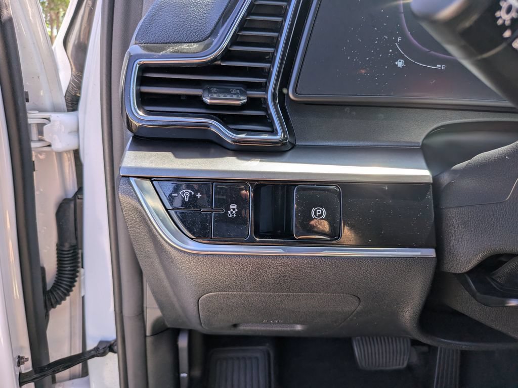 Certified 2023 Kia Sportage EX FWD image 27
