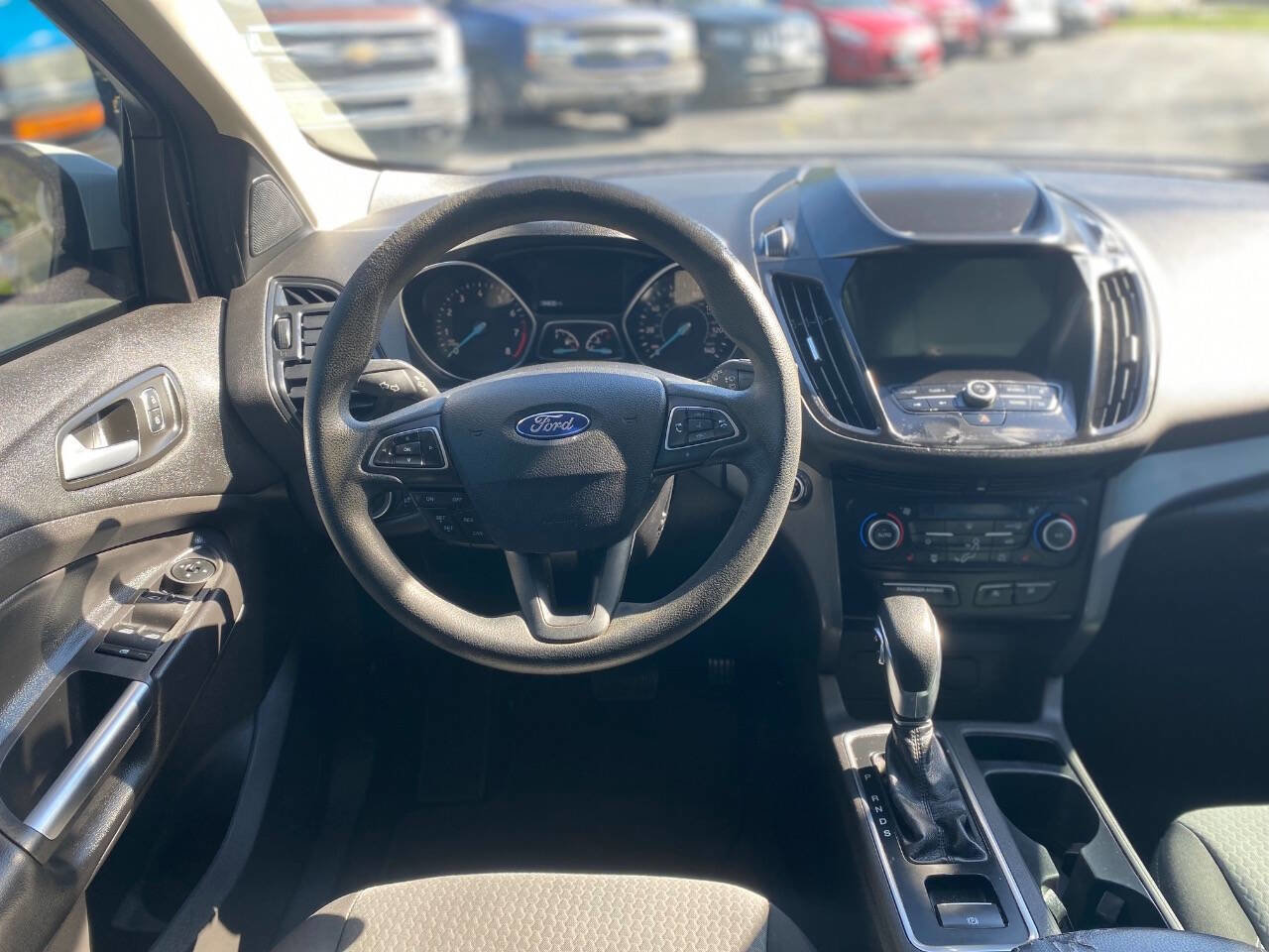 Used 2019 Ford Escape SE FWD image 9