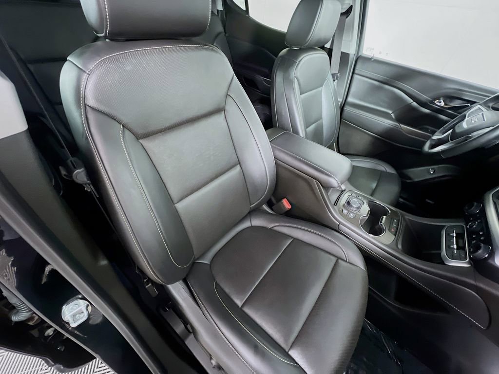 Used 2023 GMC Acadia SLT w/ Technology Package image 30