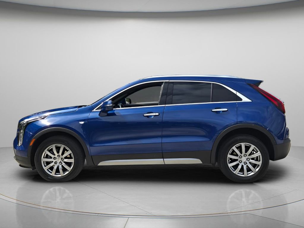 Used 2023 Cadillac XT4 Premium Luxury FWD image 3