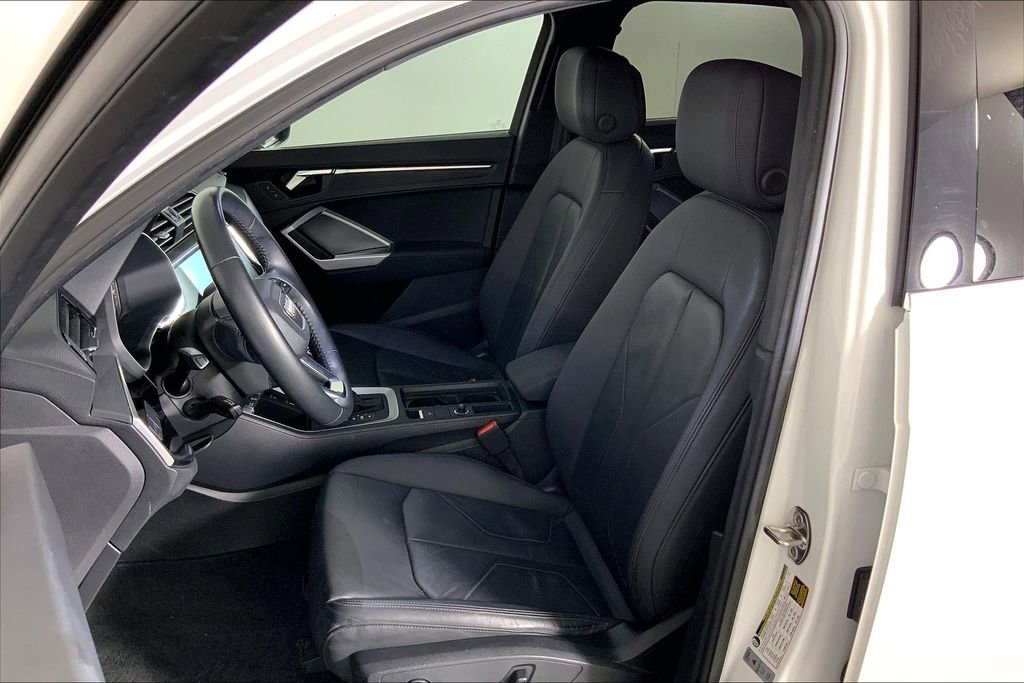 Used 2020 Audi Q3 2.0T Premium w/ Convenience Package image 24