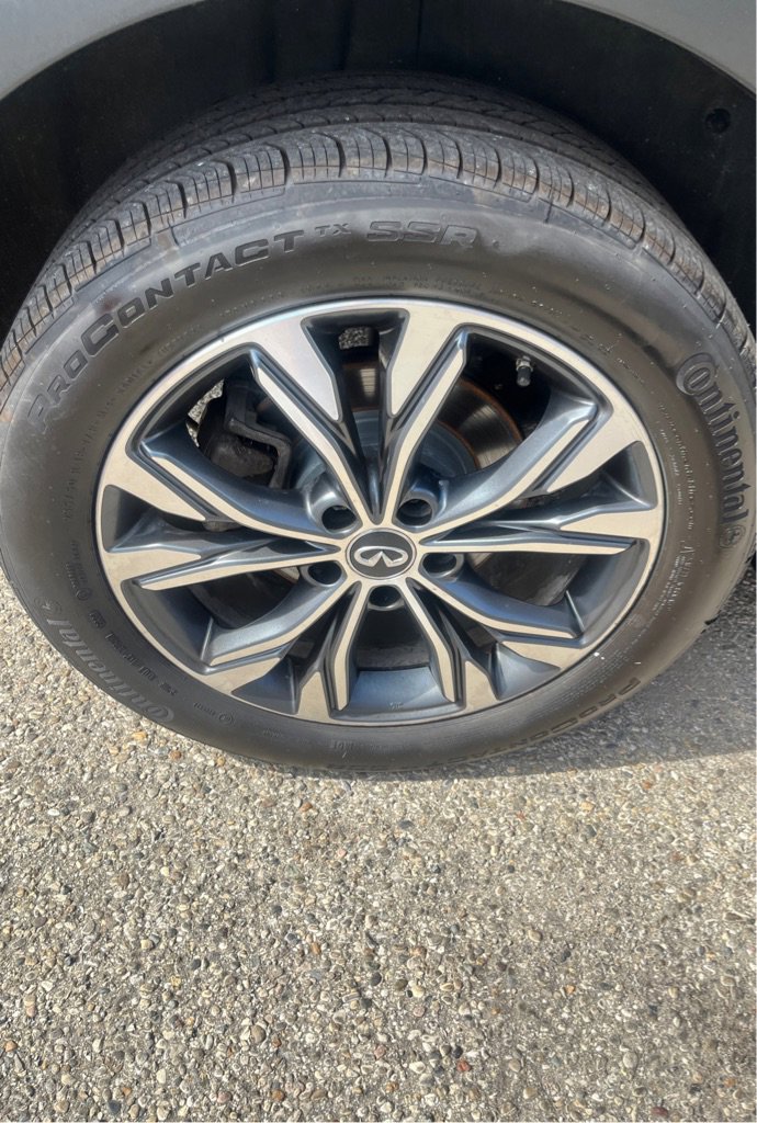 Used 2018 INFINITI QX30 AWD image 19