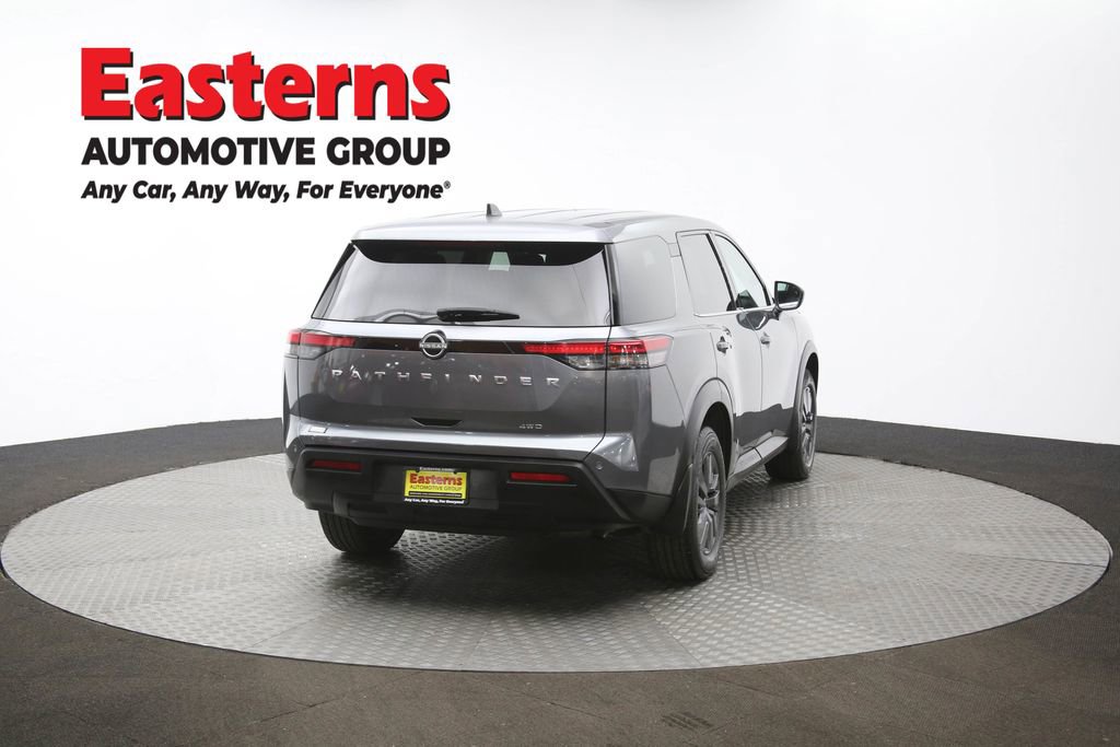 Used 2024 Nissan Pathfinder S image 38
