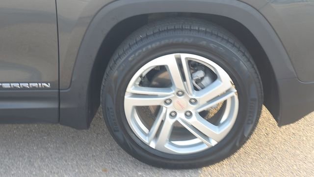 Used 2020 GMC Terrain SLE w/ Driver Convenience Package FWD image 31