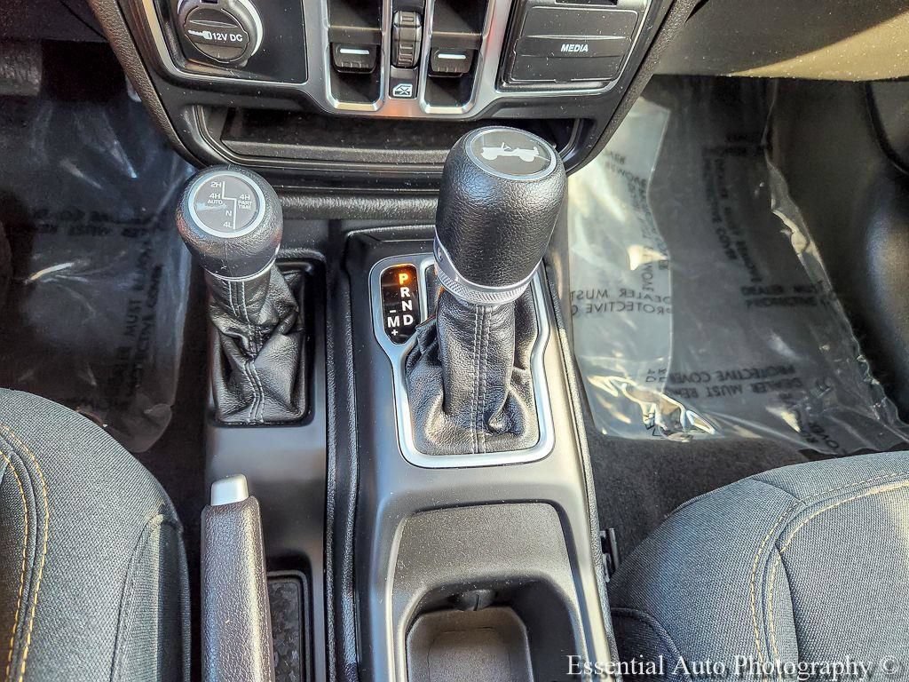 Certified 2025 Jeep Wrangler Unlimited Sahara AWD/4WD image 15