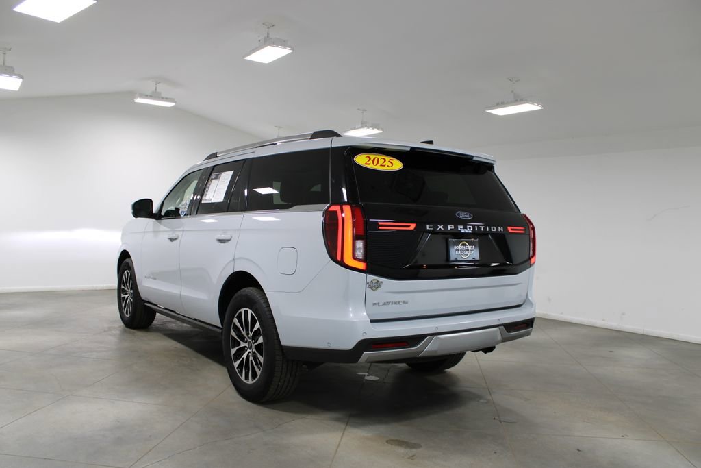 Used 2025 Ford Expedition Platinum image 7