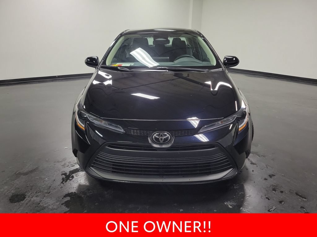 Used 2026 Toyota Corolla LE FWD image 3