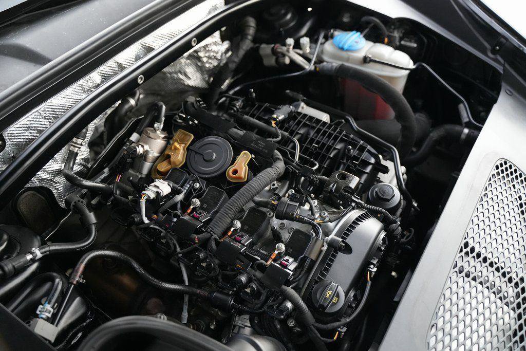 Used 2017 Porsche Macan w/ Driver Memory Package image 76