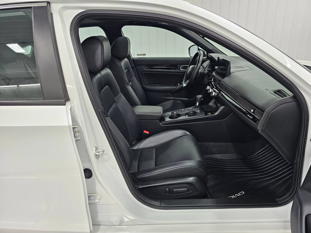 Used 2023 Honda Civic Sport Touring image 17