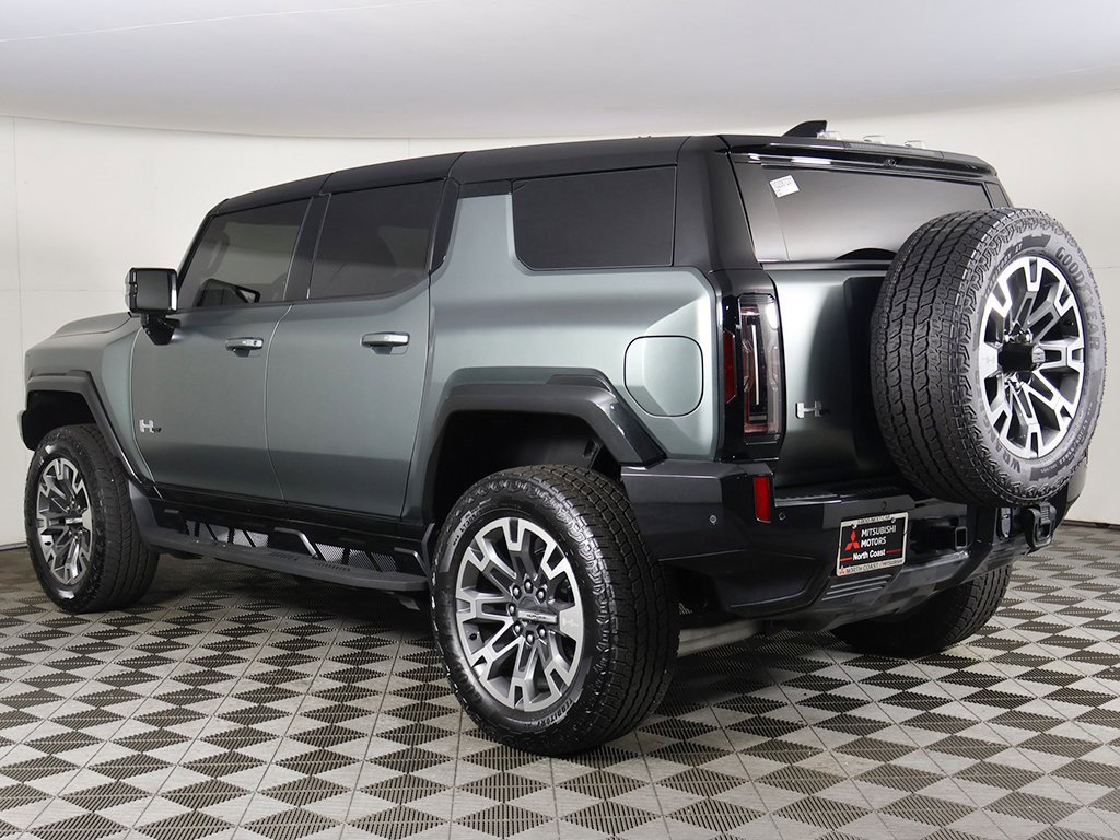 Used 2024 GMC Hummer EV 3X w/ LPO, Illumination Package image 11
