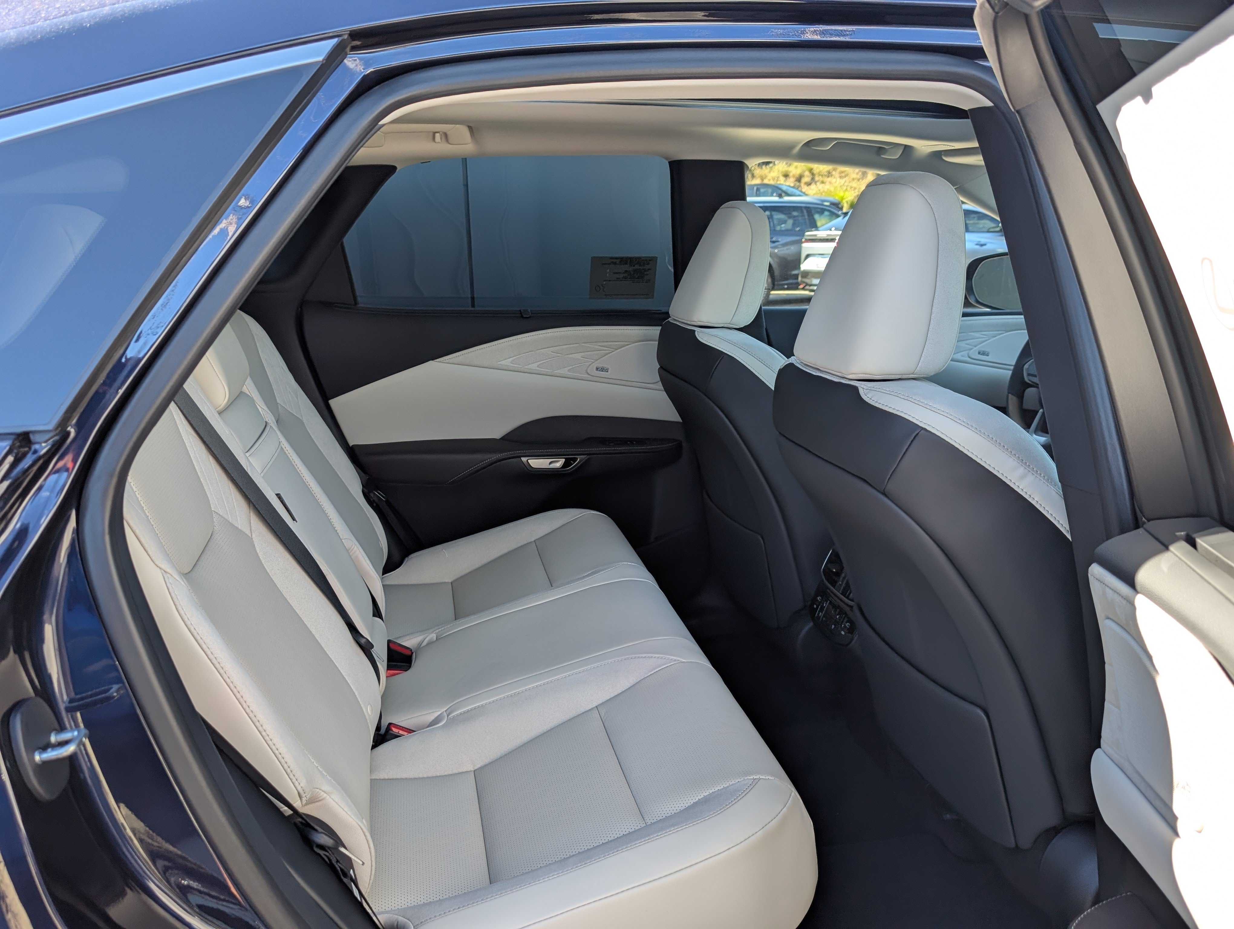 New 2026 Lexus RX 350 AWD w/ Convenience Package image 8
