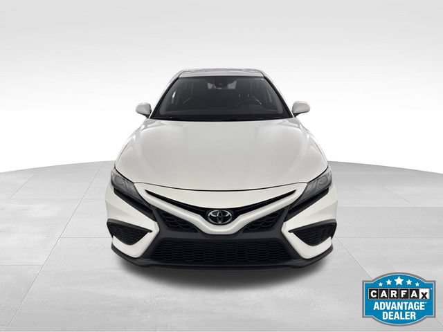 Used 2023 Toyota Camry SE w/ Convenience Package FWD image 2