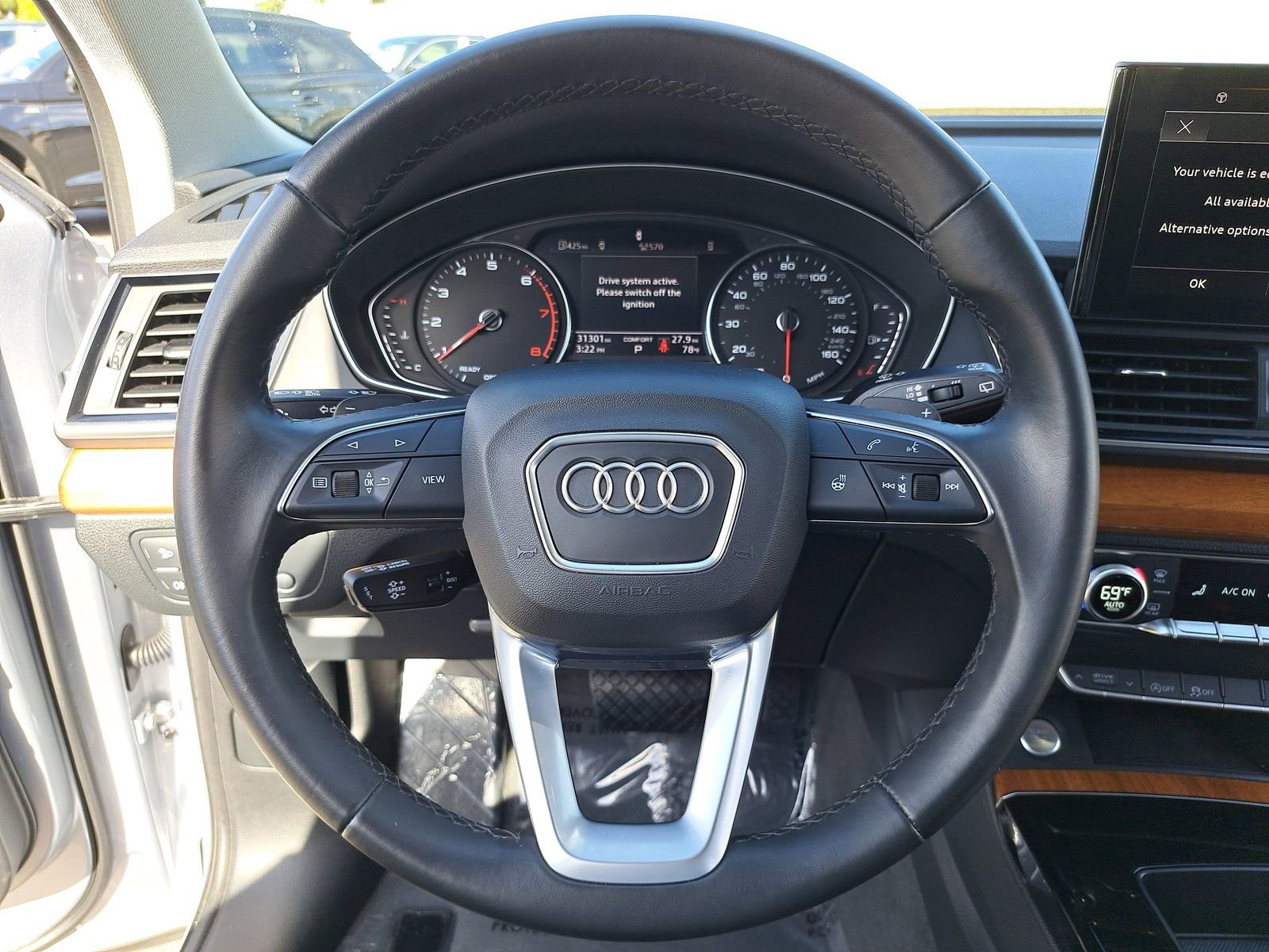 Used 2023 Audi Q5 2.0T Premium w/ Convenience Package image 19