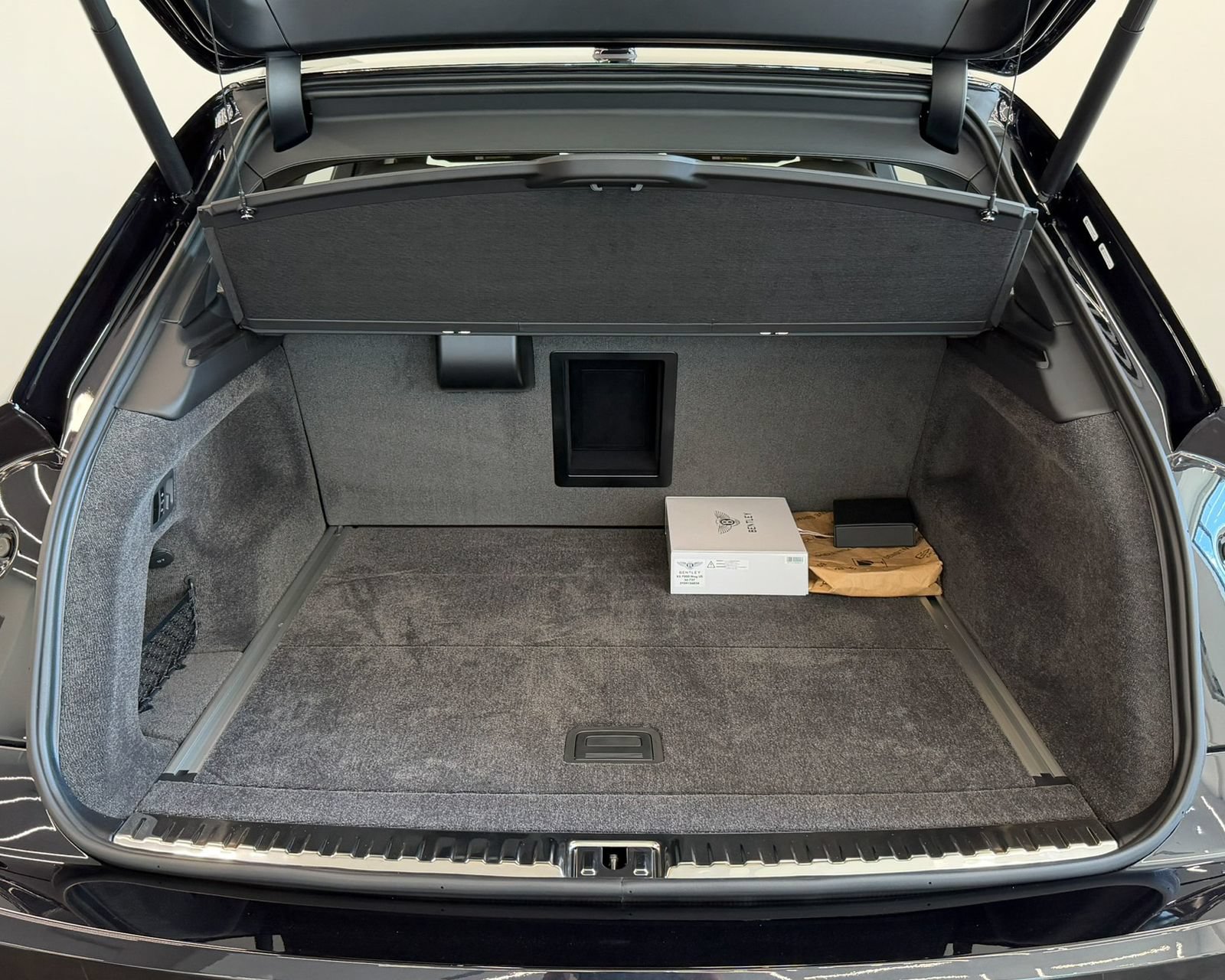 New 2026 Bentley Bentayga Extended Wheelbase AWD/4WD image 54