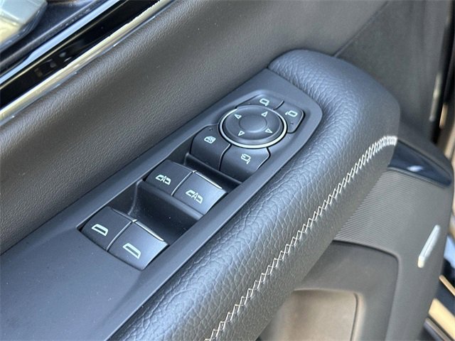 Used 2025 GMC Yukon XL Denali image 22