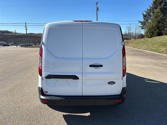 Used 2023 Ford Transit Connect XLT image 3