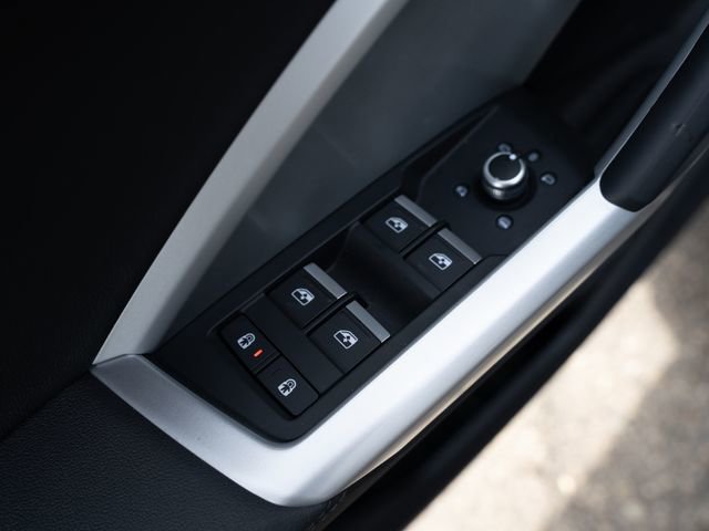 Certified 2025 Audi Q3 2.0T Premium w/ Convenience Package image 16