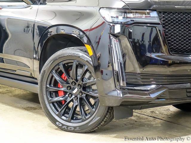 Certified 2022 Cadillac Escalade ESV Sport w/ Touring Package AWD/4WD image 3