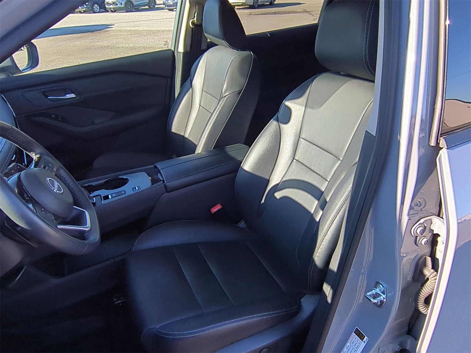 Used 2024 Nissan Rogue SL w/ SL Premium Package image 20