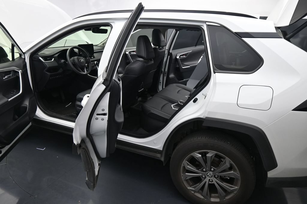Used 2024 Toyota RAV4 Limited w/ Advanced Technology Package AWD/4WD image 18