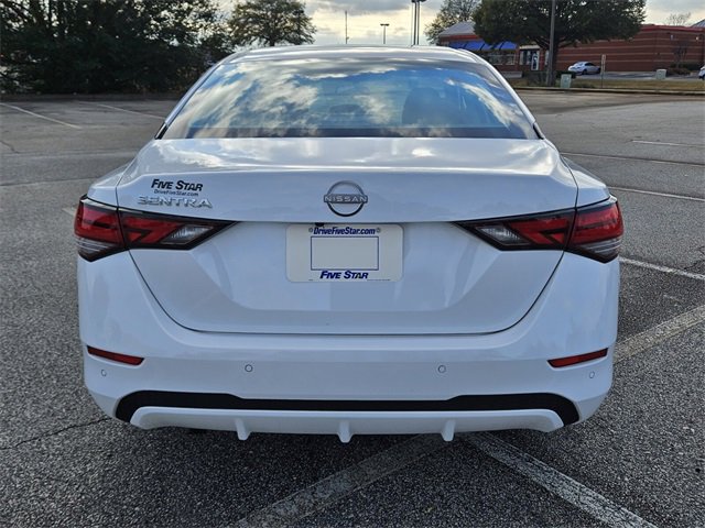 Used 2025 Nissan Sentra S image 10
