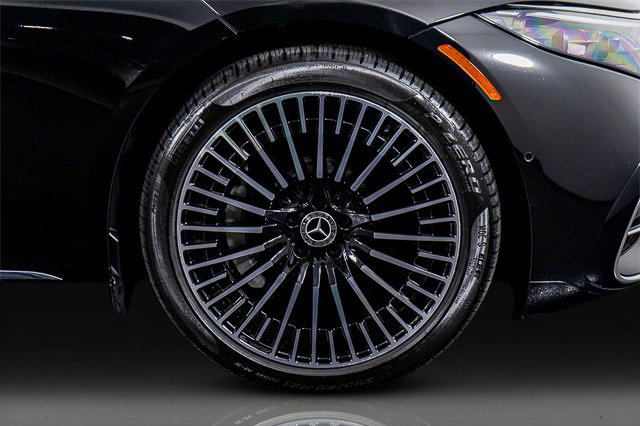 Used 2022 Mercedes-Benz EQS 580 4MATIC Sedan image 8