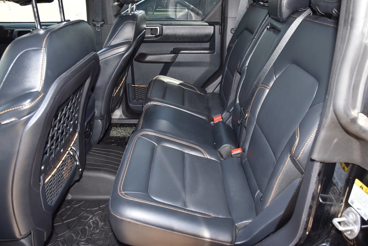 Used 2024 Ford Bronco Badlands AWD/4WD image 11