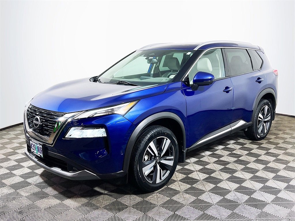 Used 2022 Nissan Rogue SL w/ SL Premium Package image 4