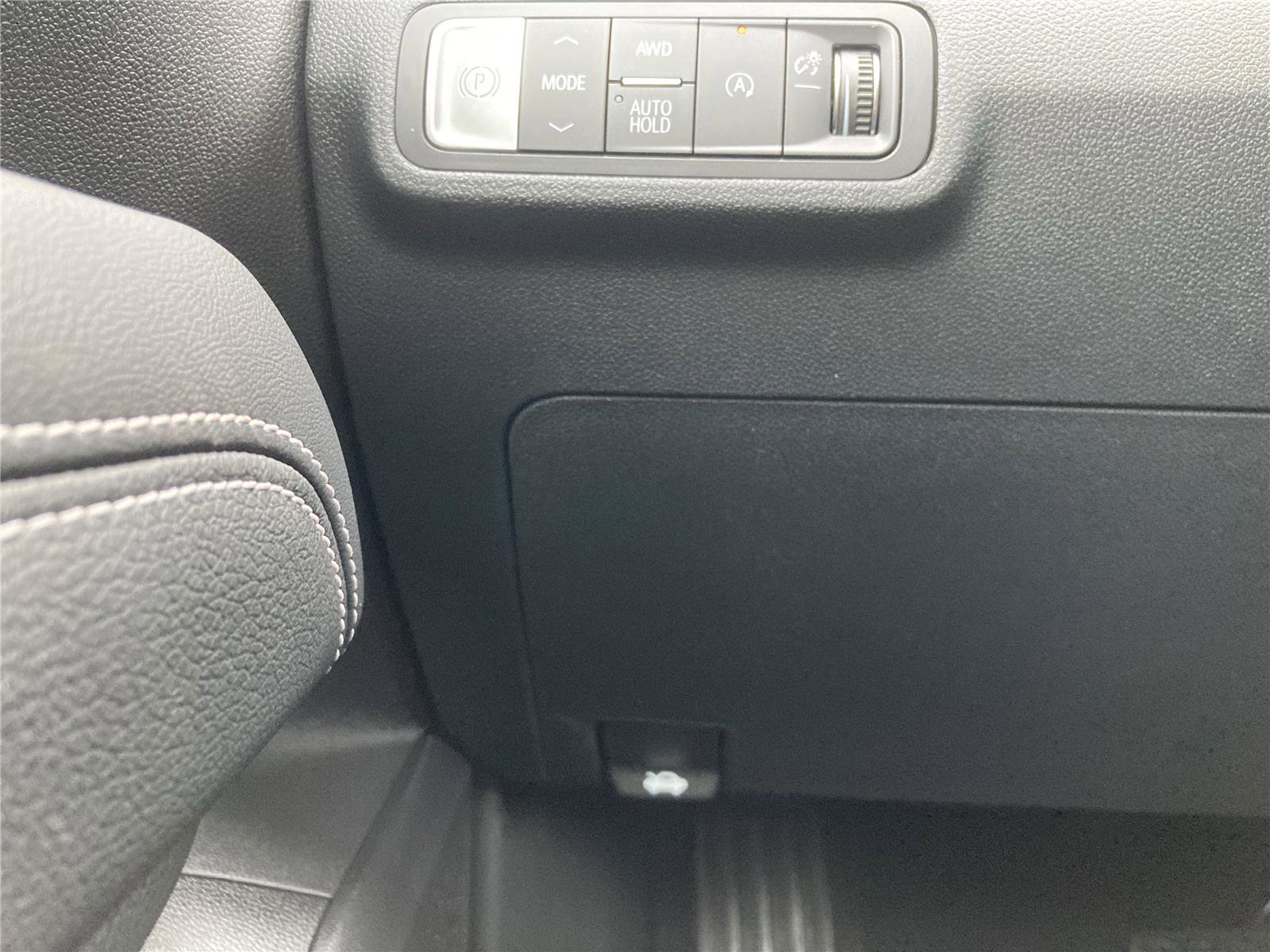 New 2026 GMC Terrain Denali w/ LPO, Floor Liner Package image 27