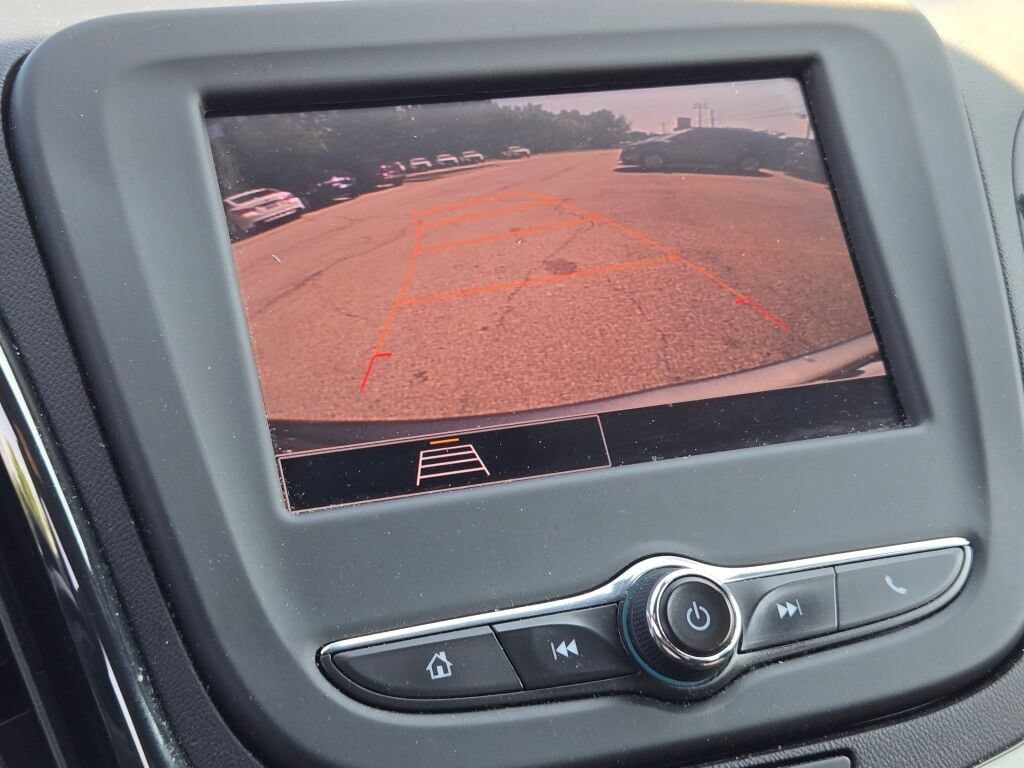 Used 2023 Chevrolet Equinox RS w/ LPO, Floor Liner Package FWD image 35