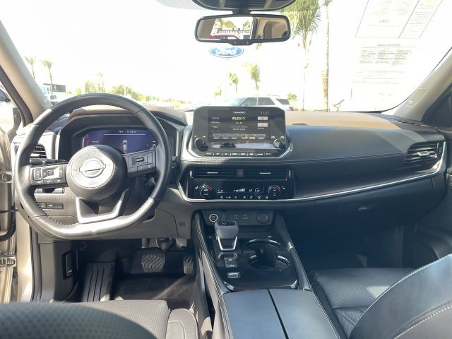 Used 2023 Nissan Rogue Platinum FWD image 20