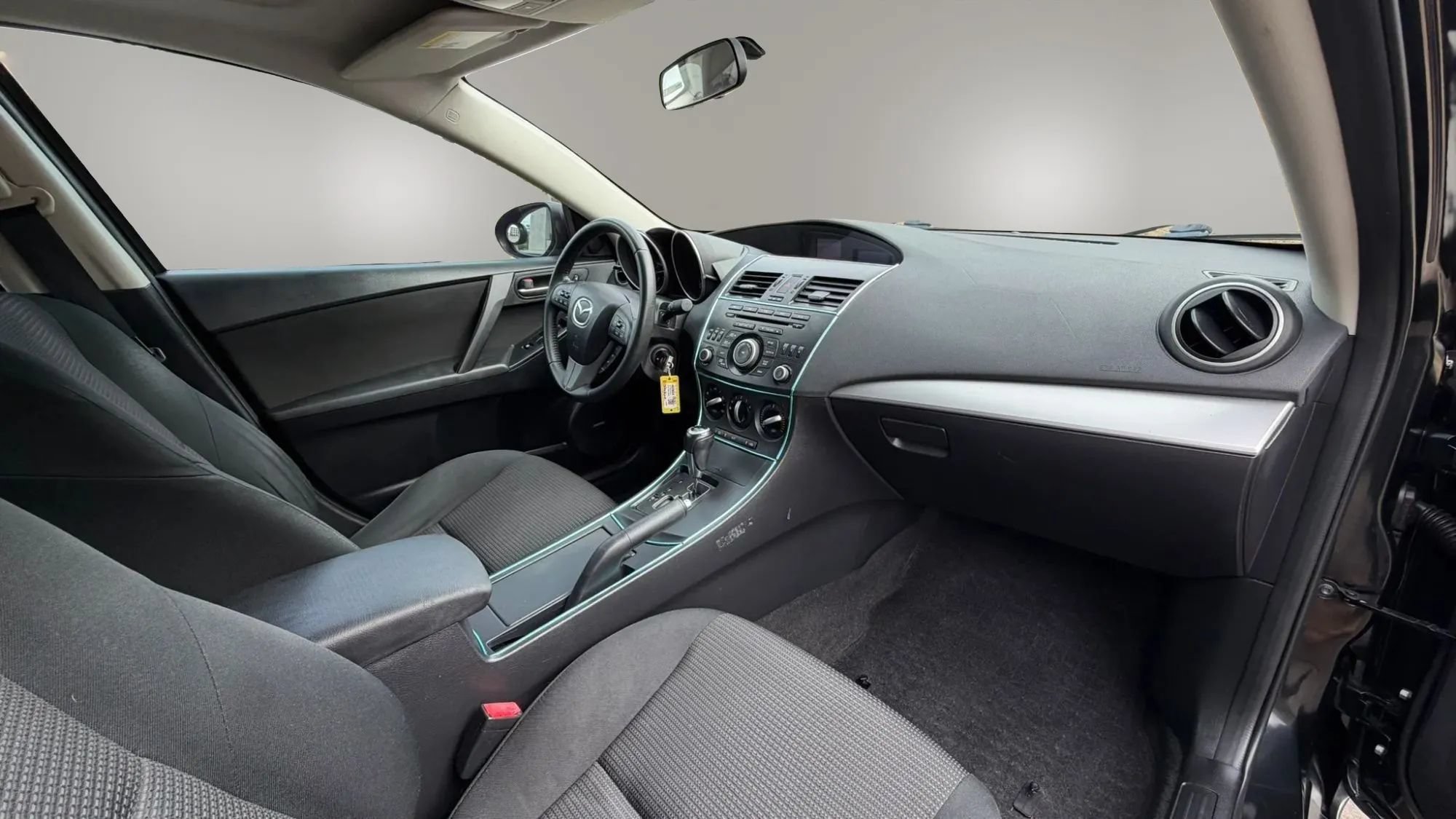 Used 2012 MAZDA MAZDA3 i Touring FWD image 12