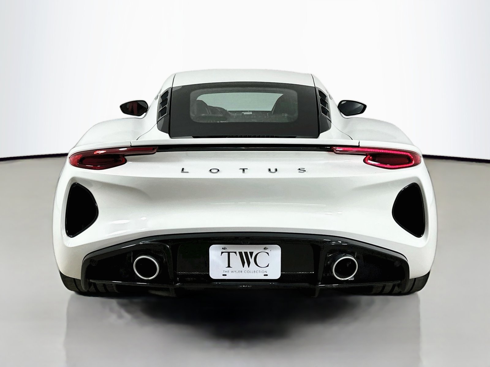 New 2025 Lotus Emira RWD image 6