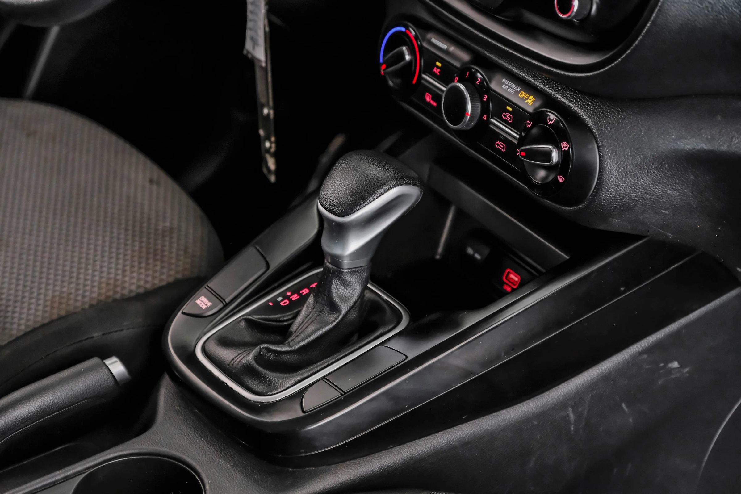 Used 2020 Kia Soul LX image 24