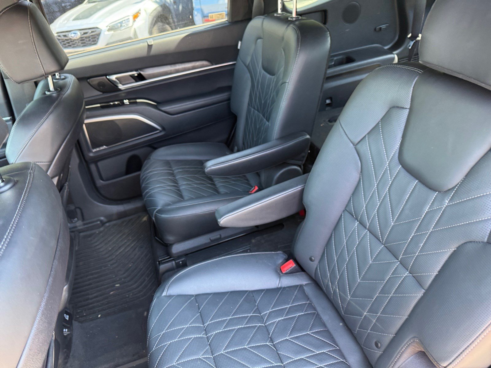 Used 2025 Kia Telluride SX Prestige X-Pro AWD/4WD image 17