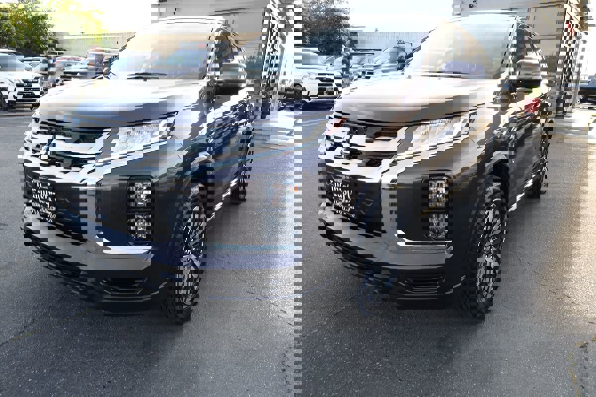 Used 2020 Mitsubishi Outlander Sport ES image 31