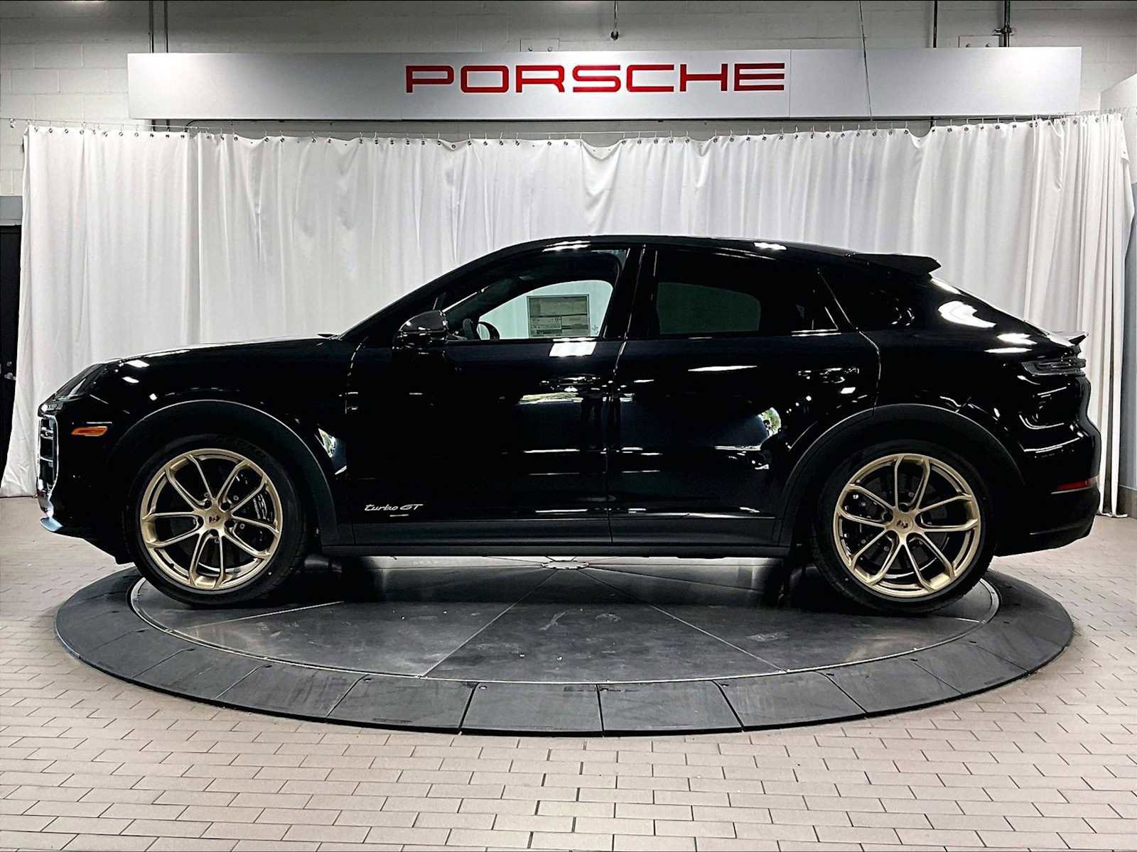 New 2026 Porsche Cayenne Turbo GT image 2