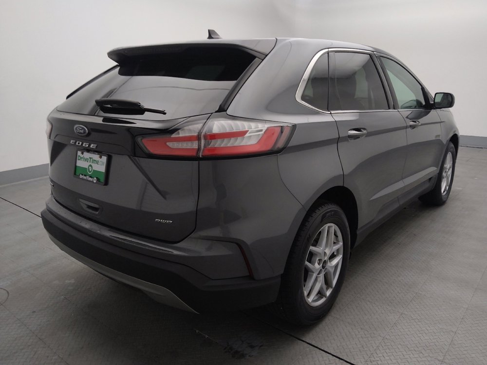 Used 2024 Ford Edge SEL image 9