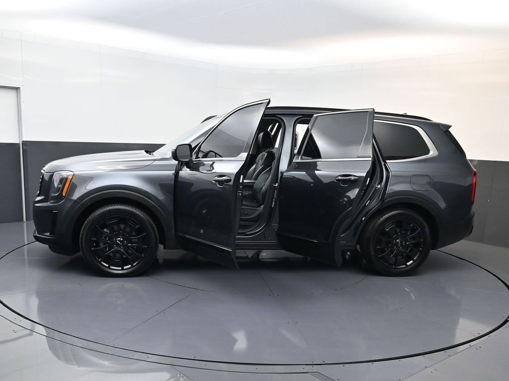 Used 2022 Kia Telluride EX w/ EX Premium Package image 24