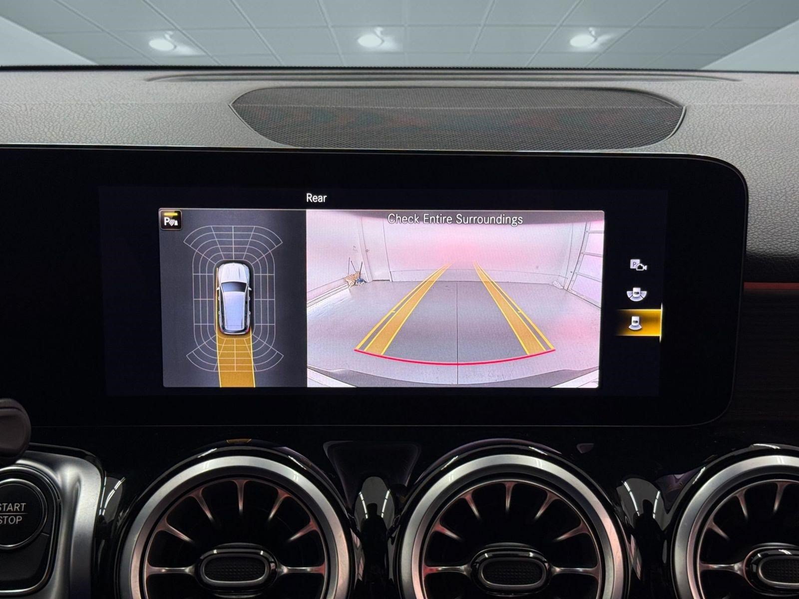 Used 2023 Mercedes-Benz EQB 300 4MATIC image 17