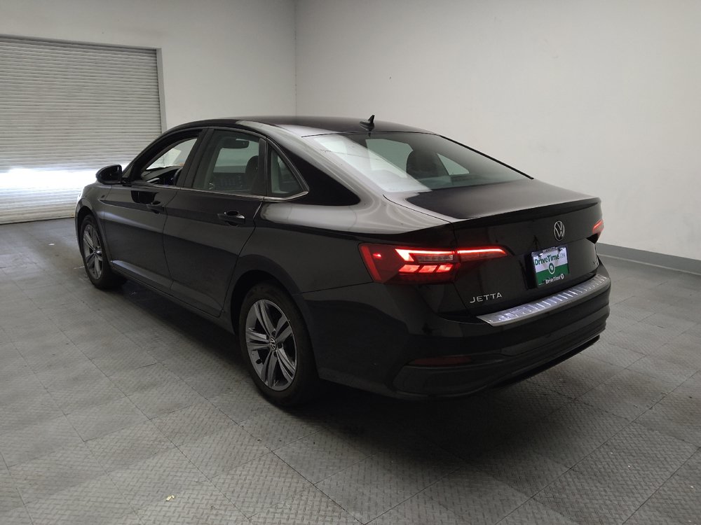 Used 2023 Volkswagen Jetta SE FWD image 5